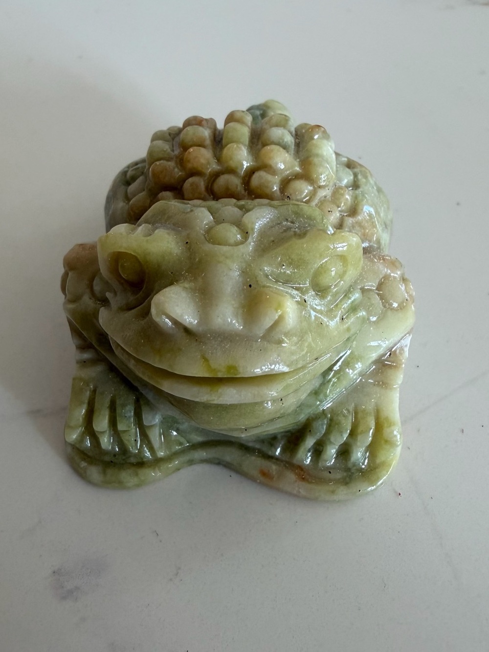 Hand-Carved Green Jade Frog Crystal Carving